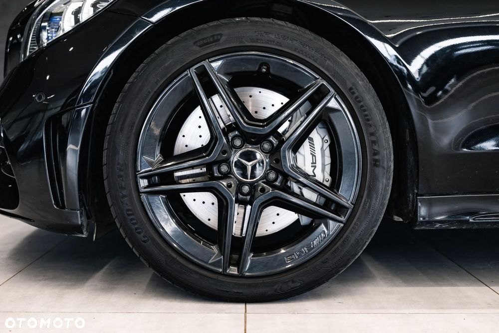 Mercedes-Benz Klasa C 43 AMG 4MATIC - 39