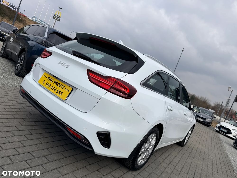 Kia Ceed 1.5 T-GDI M - 7