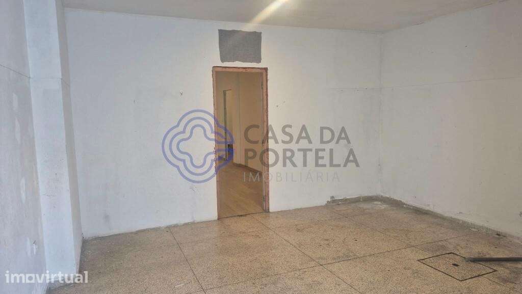 Loja à Venda — Rua da Fontinha, Porto - Grande imagem: 3/8