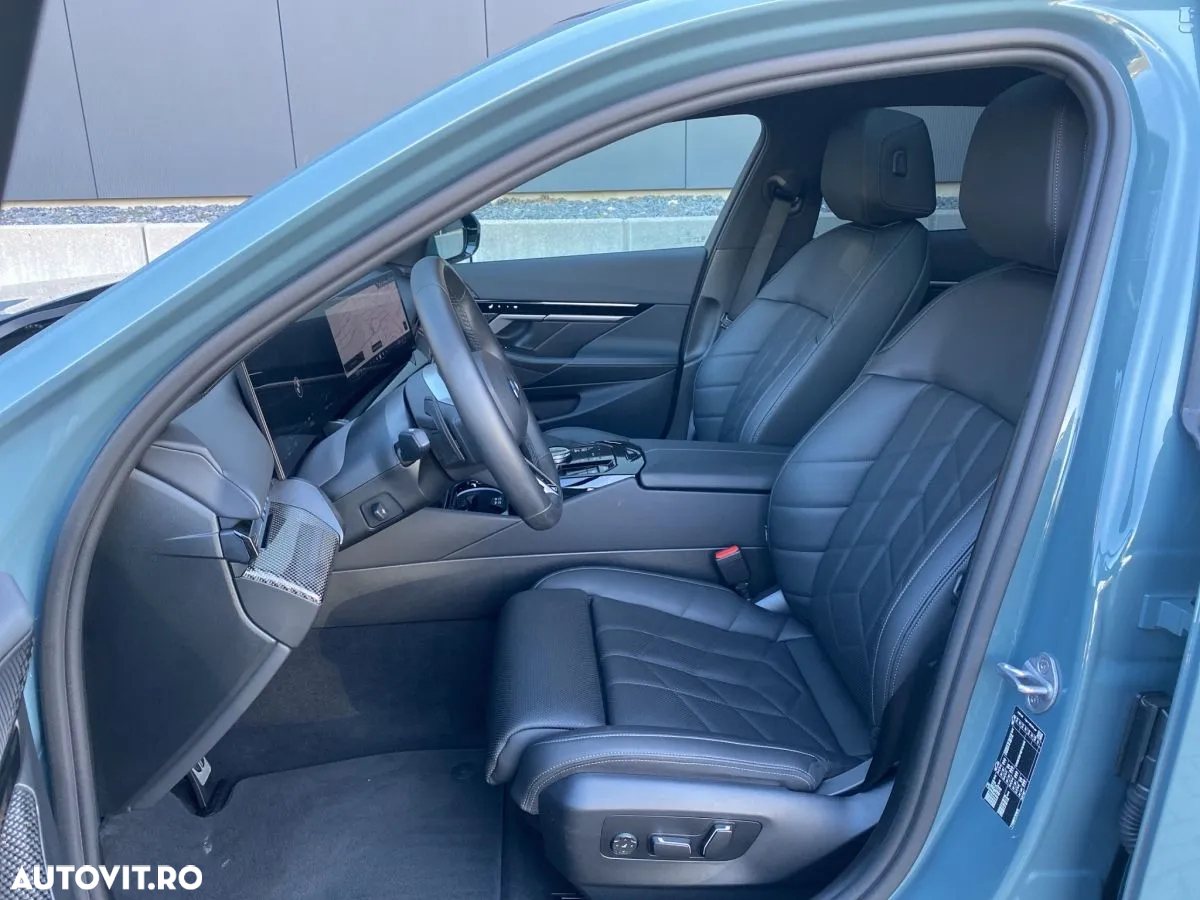 BMW Seria 5 520i AT MHEV - 4
