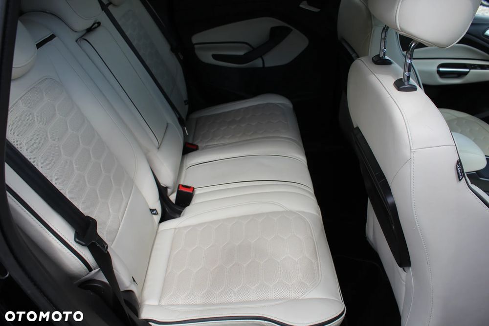 Ford Kuga 2.0 TDCi 4x4 Vignale - 24