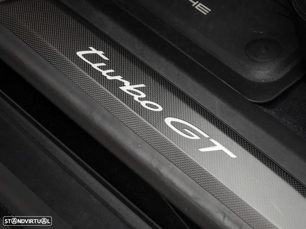 Porsche Taycan Turbo GT - 20