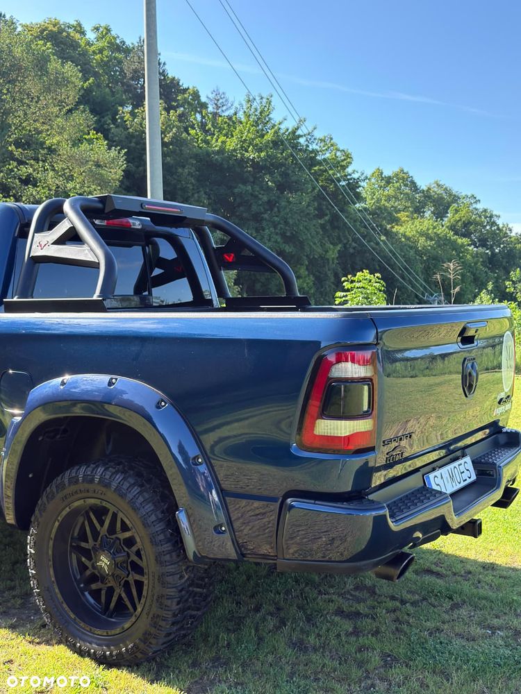 Dodge RAM 5.7 4x4 - 22