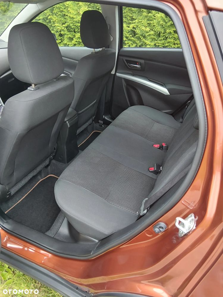 Suzuki SX4 S-Cross - 12