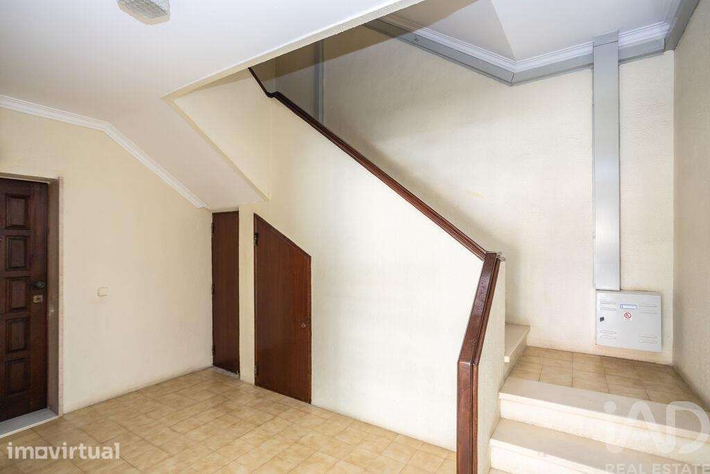 Apartamento T2 em Amora - Grande imagem: 5/33