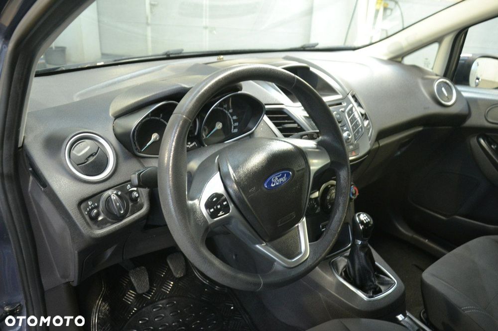 Ford Fiesta - 15