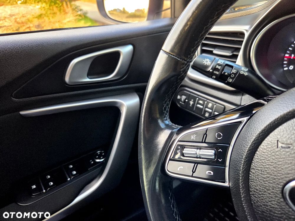 Kia Ceed 1.0 T-GDI M - 34