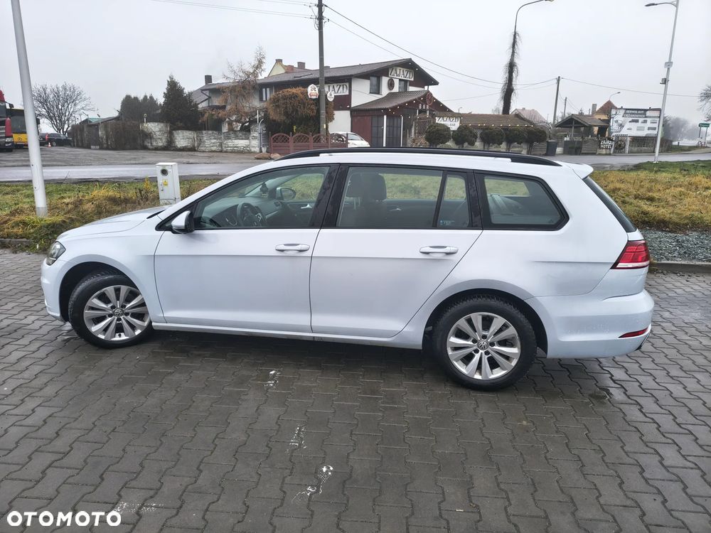 Volkswagen Golf Variant 1.6 TDI BMT Comfortline - 11