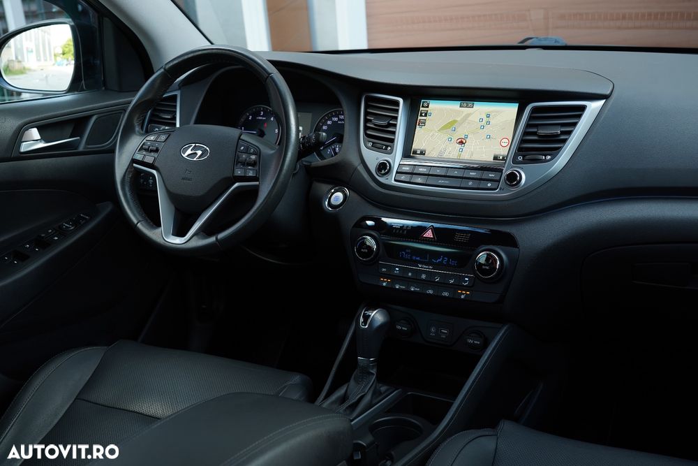 Hyundai Tucson 2.0 CRDI 4WD Automatik Premium - 12