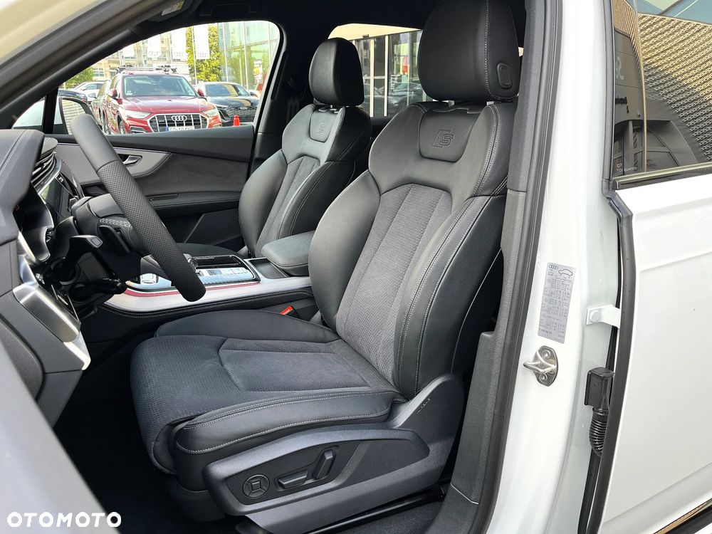 Audi Q7 - 4