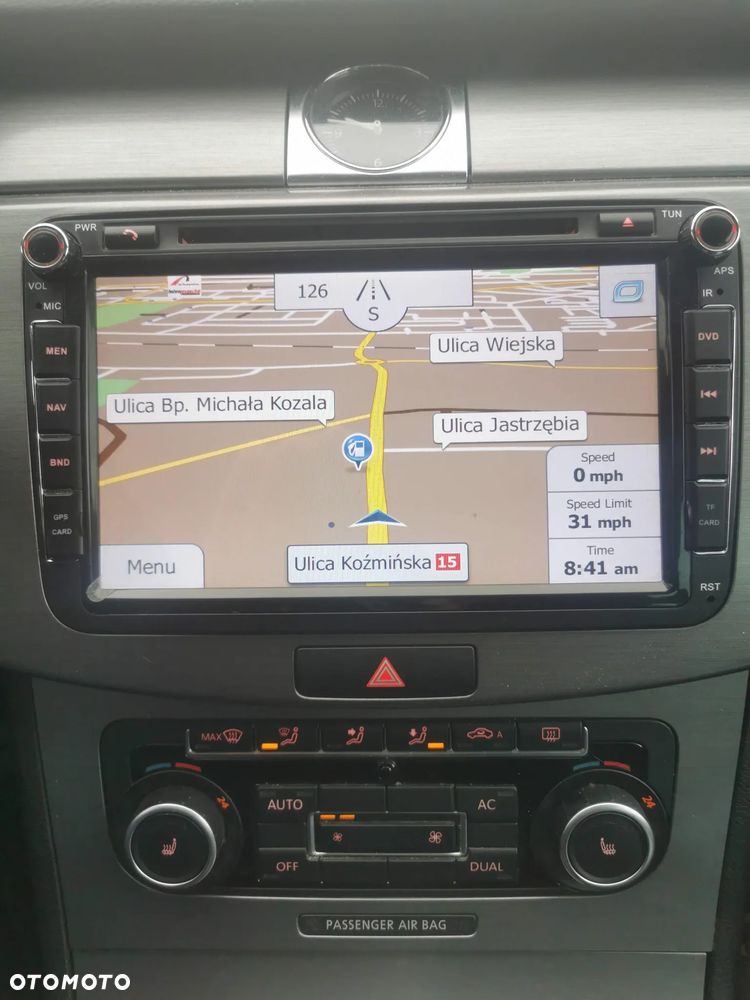 Volkswagen Passat 2.0 TDI DPF BlueMotion Technology Highline - 10