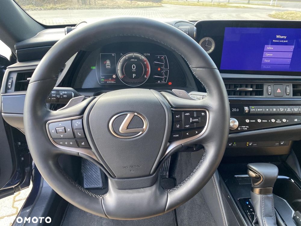 Lexus ES - 16