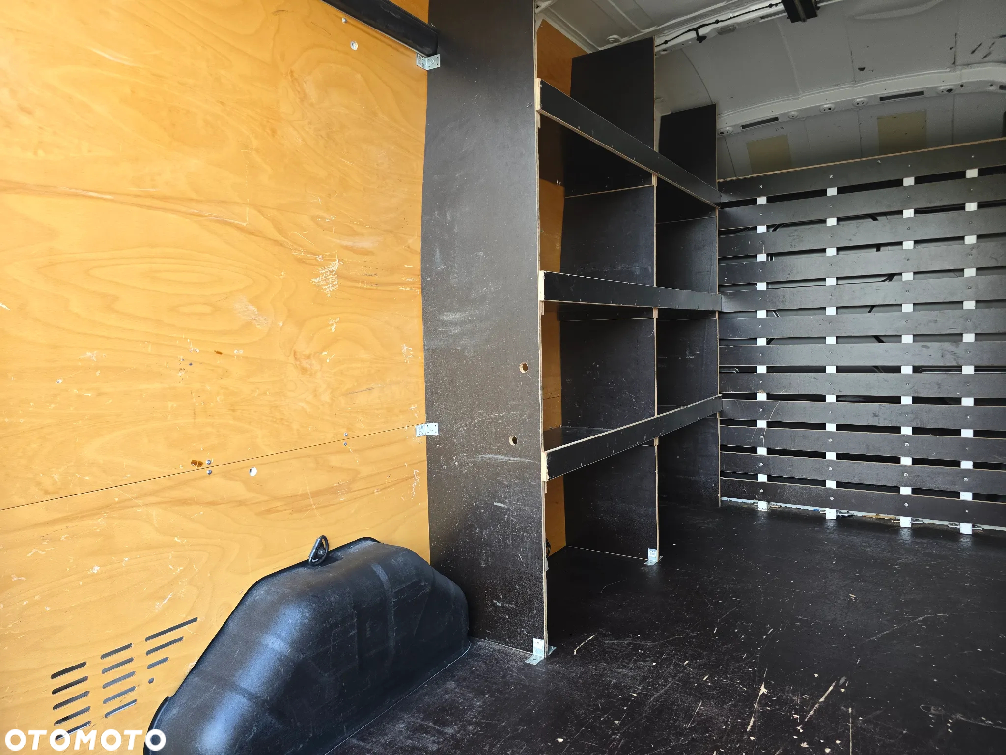 Ford Transit - 13