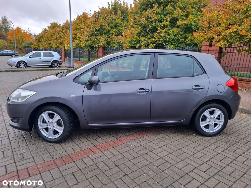 Toyota Auris 1.6 VVT-i Sol - 3