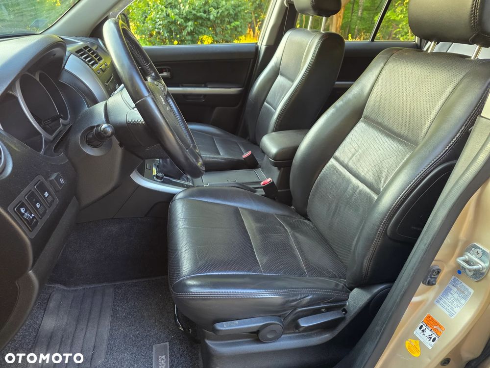 Suzuki Grand Vitara 2.0 Comfort - 12