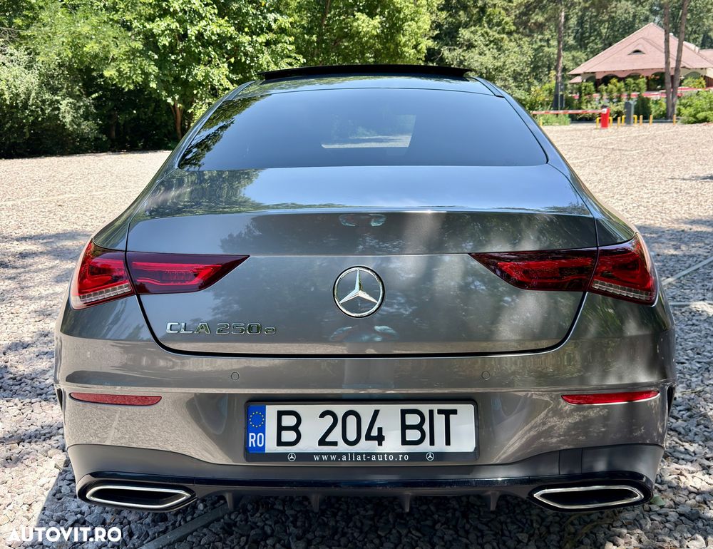 Mercedes-Benz CLA 250 e 8G-DCT AMG Line - 5