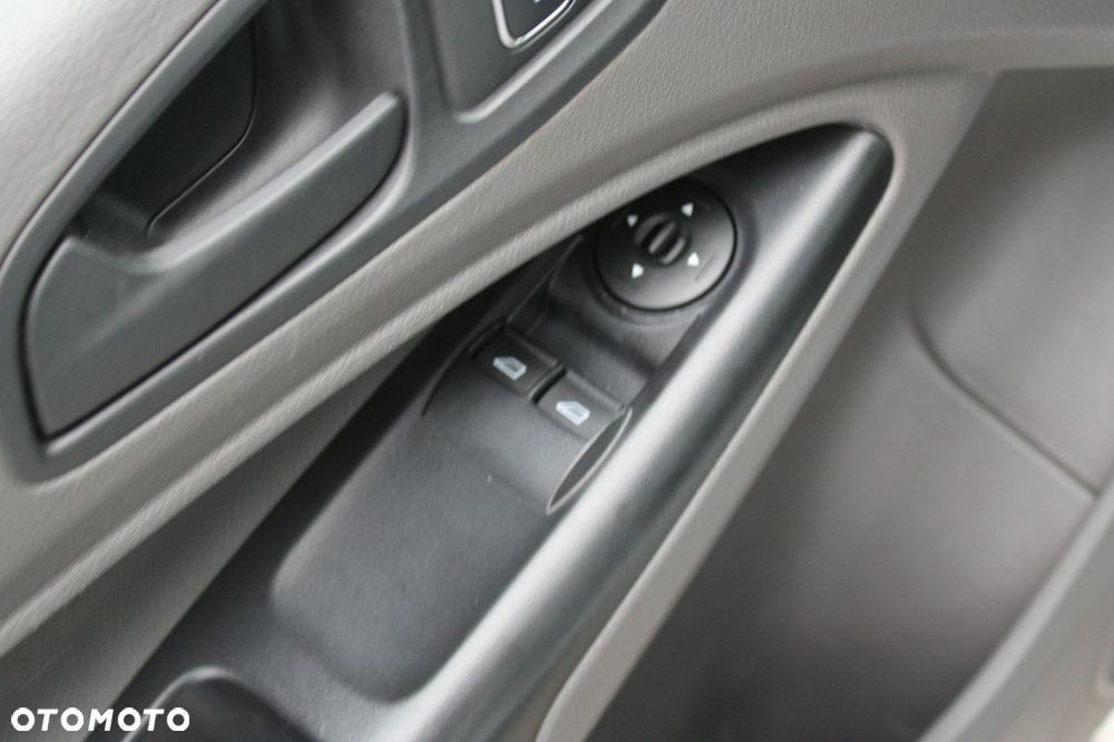 Ford Transit Connect - 16