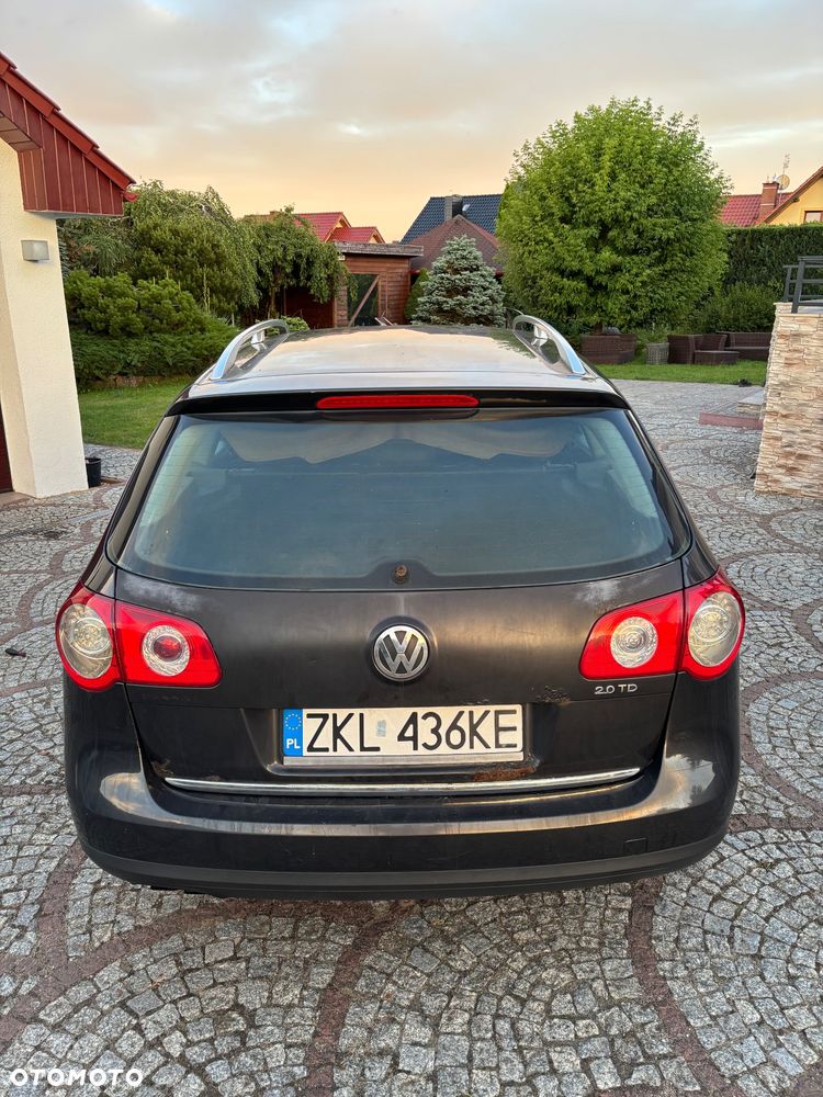 Volkswagen Passat 2.0 TDI Comfortline - 10
