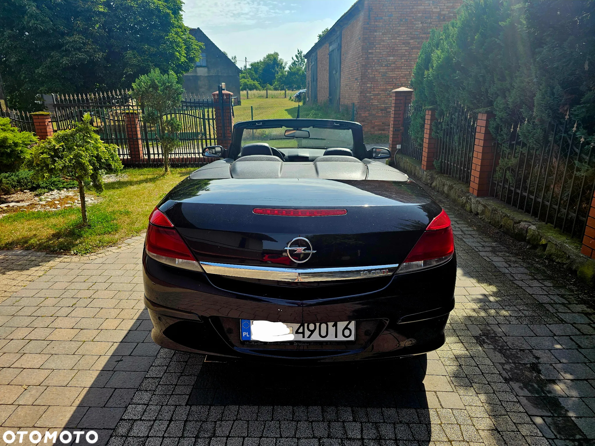 Opel Astra TwinTop 1.9 CDTI Cosmo - 3