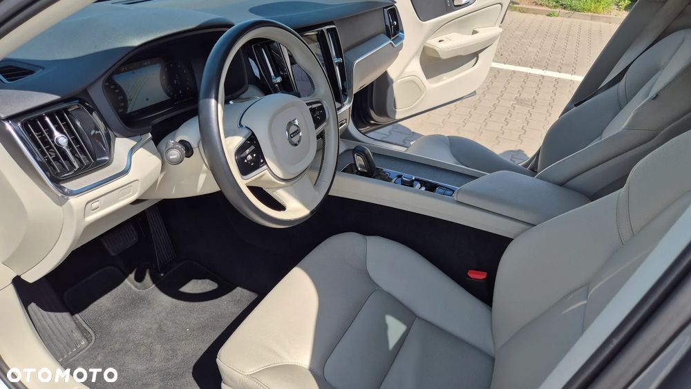 Volvo V60 Cross Country Pro B5 B AWD - 8