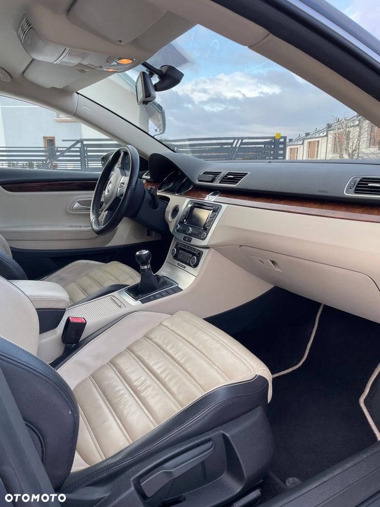 Volkswagen Passat CC 2.0 TDI BlueMotion Technology Exclusive - 17