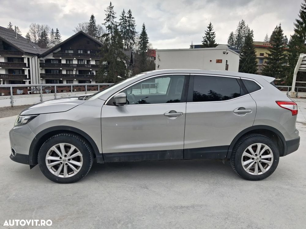 Nissan Qashqai 1.6L dCi Start/Stop 4X4-i N-Connecta - 6