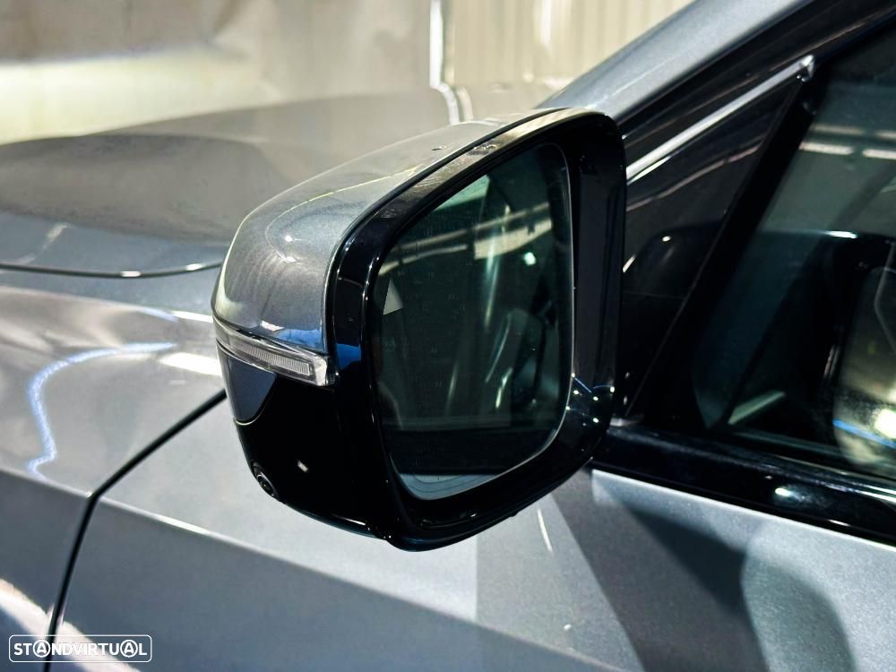 BMW 330 e Pack 50 anos M Auto - 17