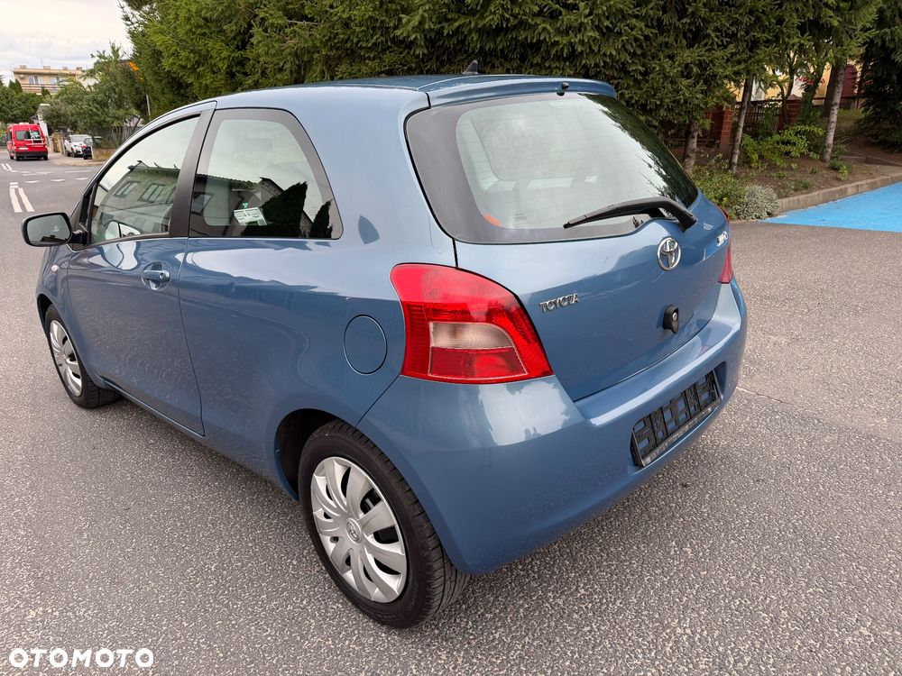 Toyota Yaris 1.3 Blue - 8