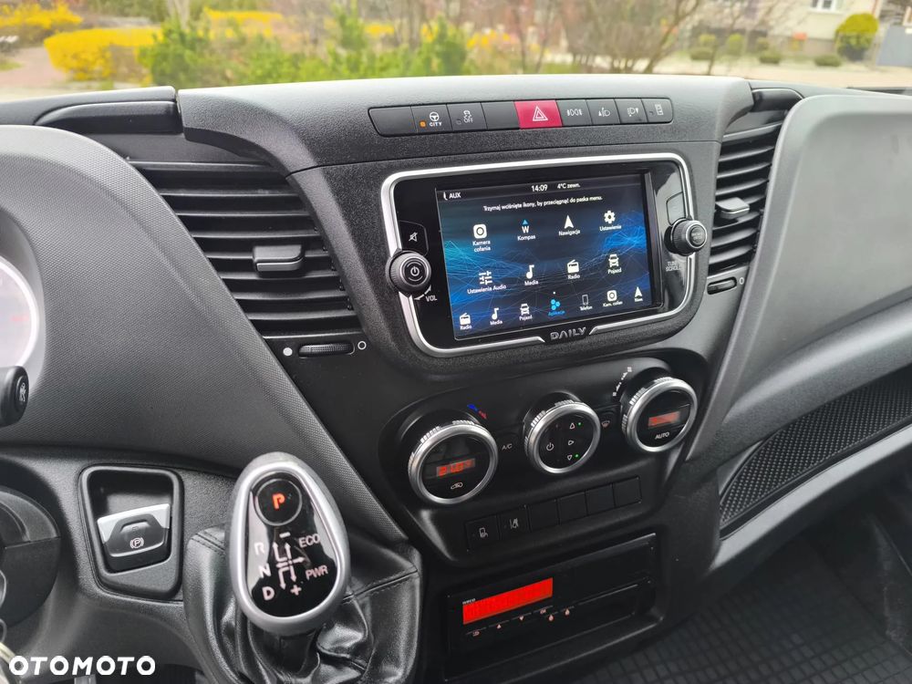 Iveco Daily 70C21, Automat, Sypialnia Tylna, 2 Łóżka, 15 Palet, Firana! - 28