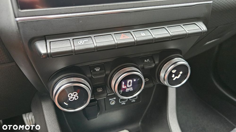 Renault Clio - 23