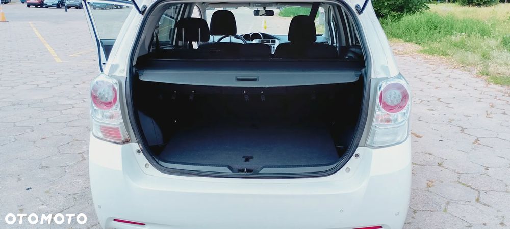 Toyota Verso 2.0 D-4D Sol - 14