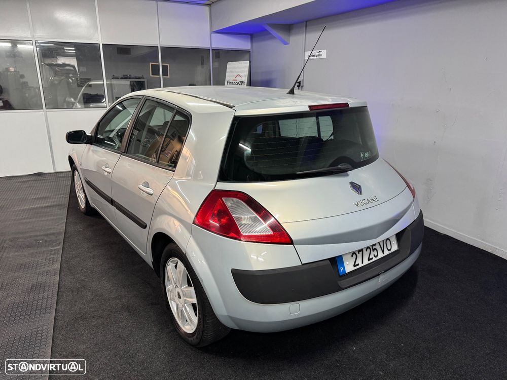 Renault Mégane 1.5 dCi Confort Dynamique - 6