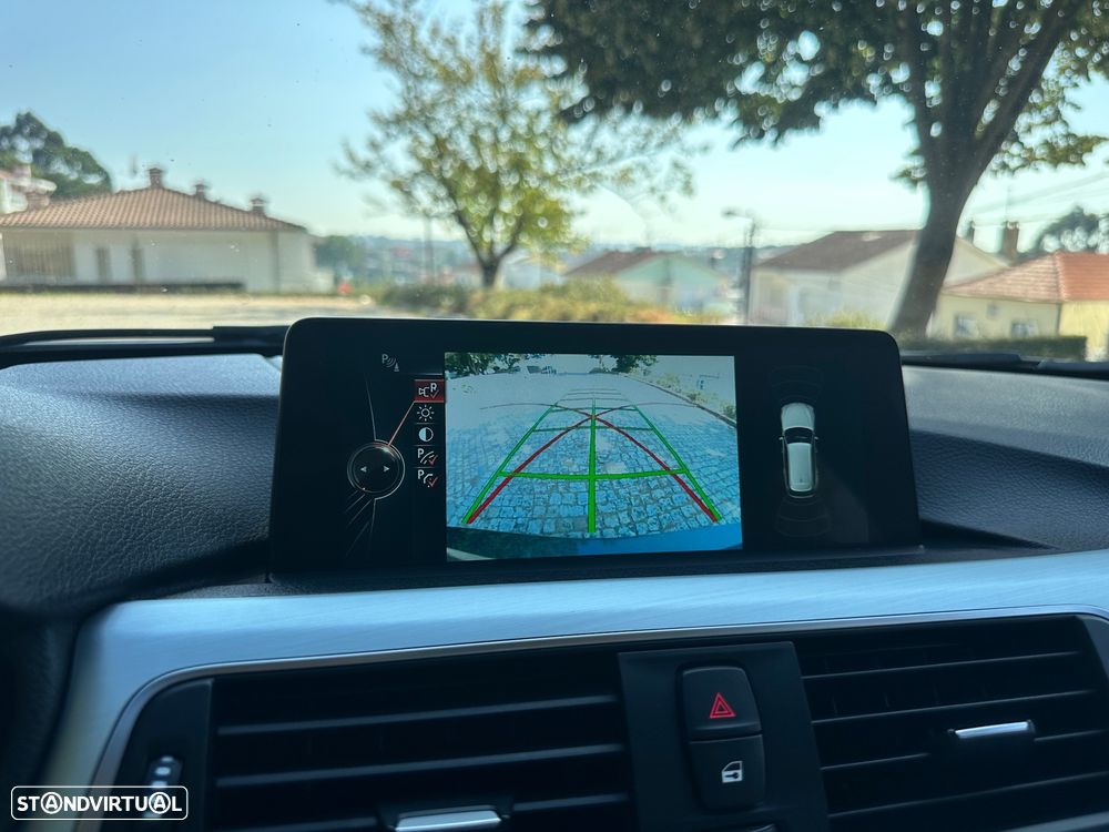 BMW 320 d Pack M Auto - 52