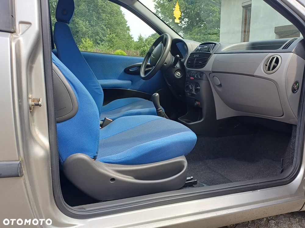 Fiat Punto - 6