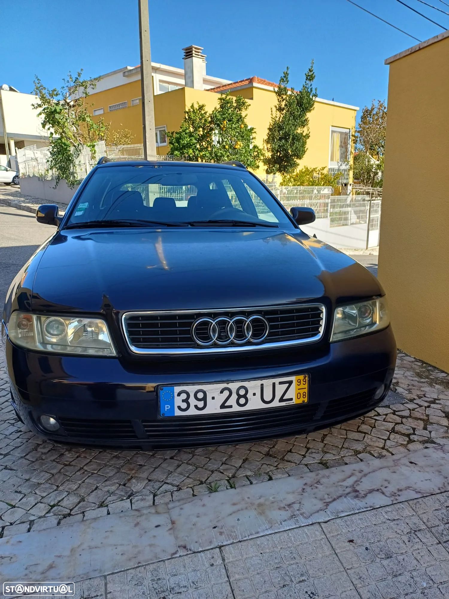 Audi A4 Avant 1.9 TDI Attraction - 1