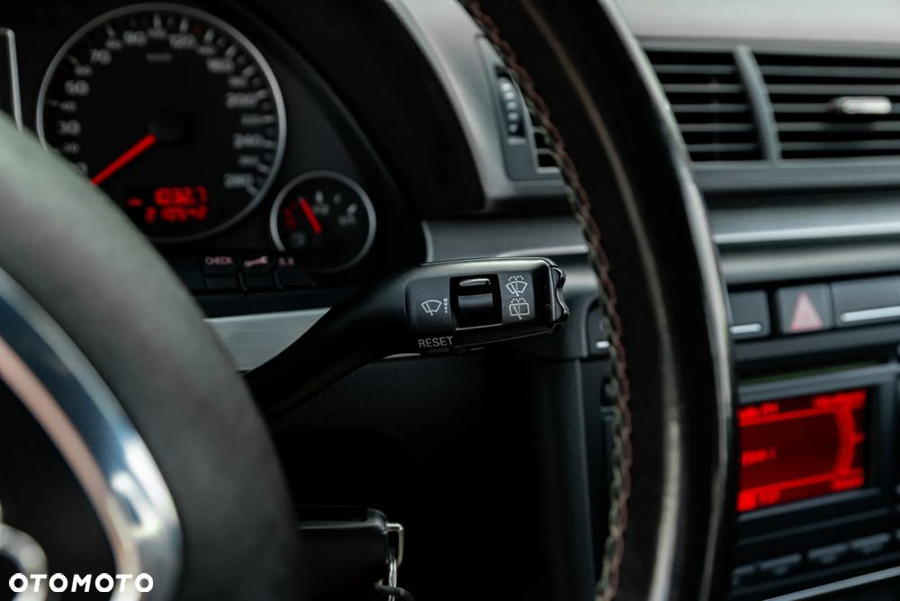 Audi A4 Avant 2.0 T FSI quattro tiptronic - 37