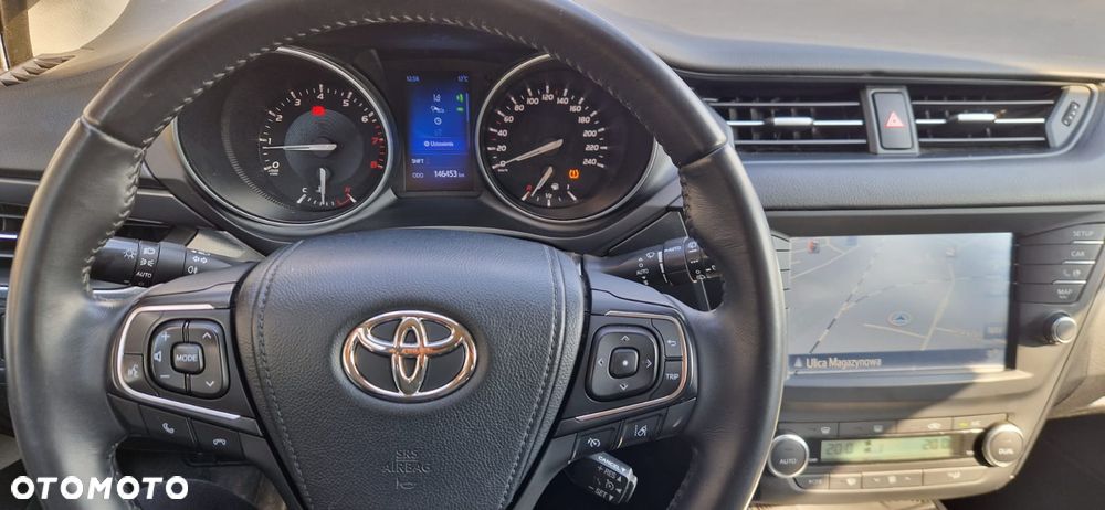 Toyota Avensis Touring Sports 1.8 Comfort - 13