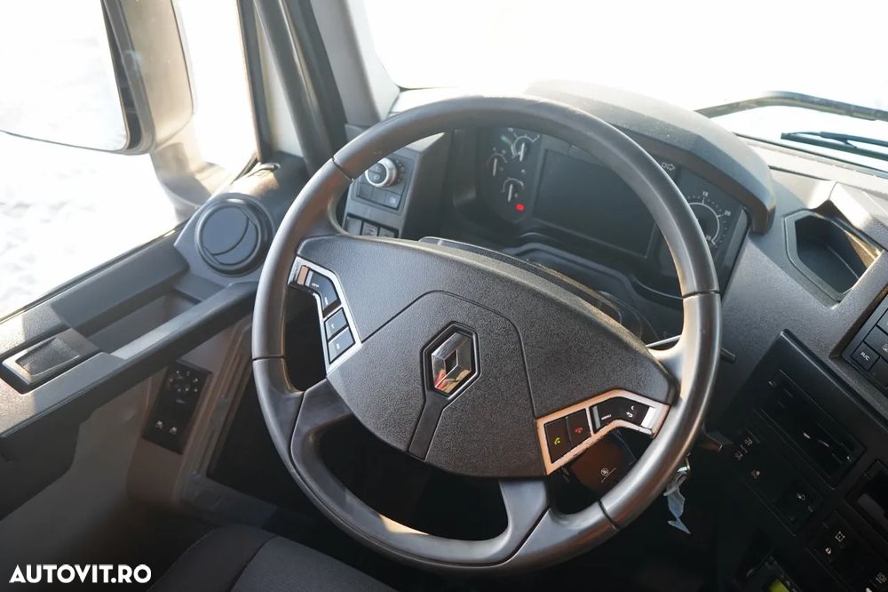 Renault T 430 / 6x2 / REFRIGERAT -9 M / UNITATE CARRIER SUPRA 1250 / platformă elevatoare / oblon rulant / punte de ridicare / direcție - 29