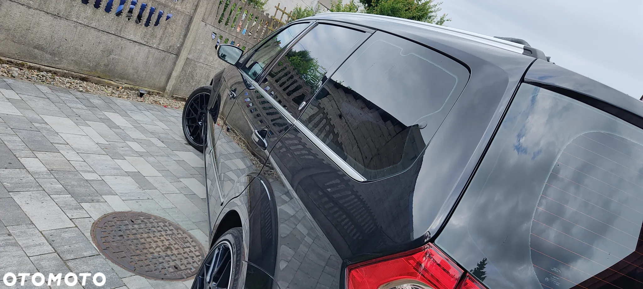 Ford Galaxy 2.0 TDCi DPF Ghia - 11