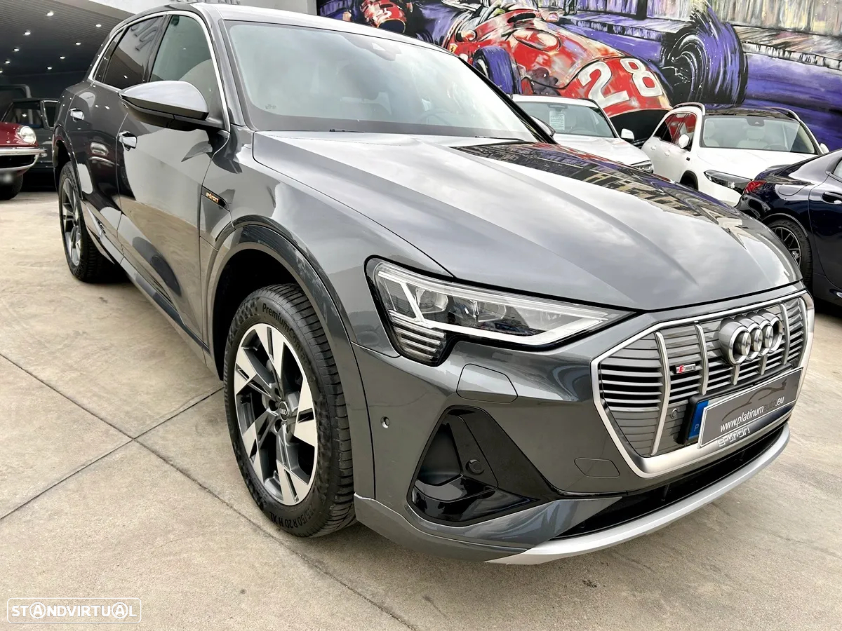 Audi e-tron 55 quattro S line - 42