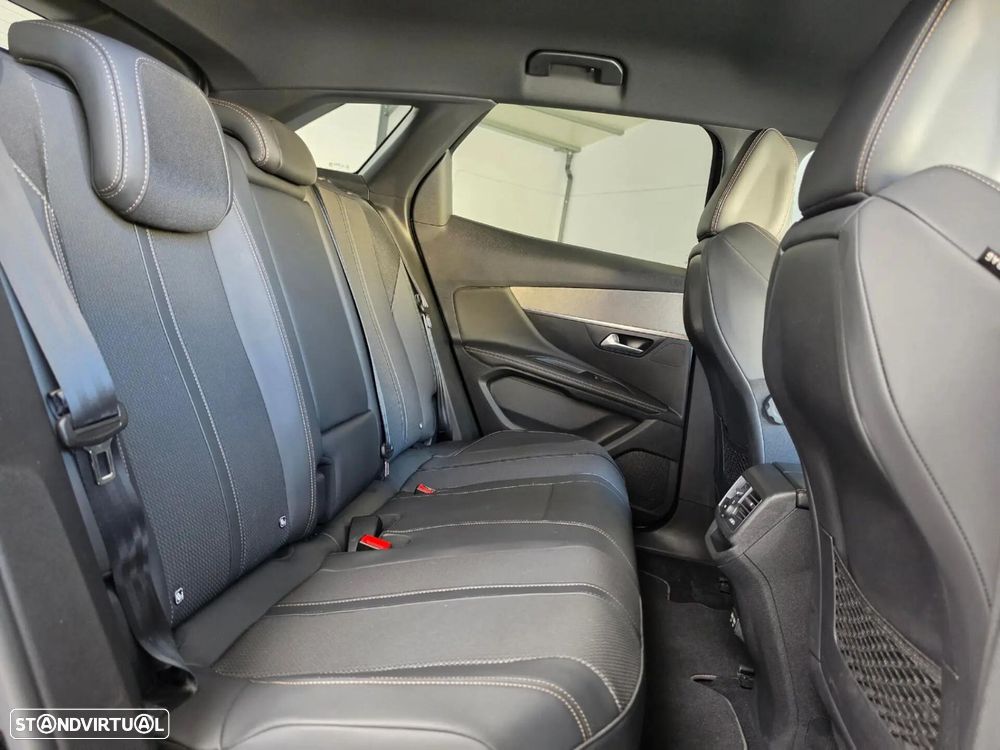 Peugeot 3008 1.6 Hybrid GT Pack e-EAT8 - 37