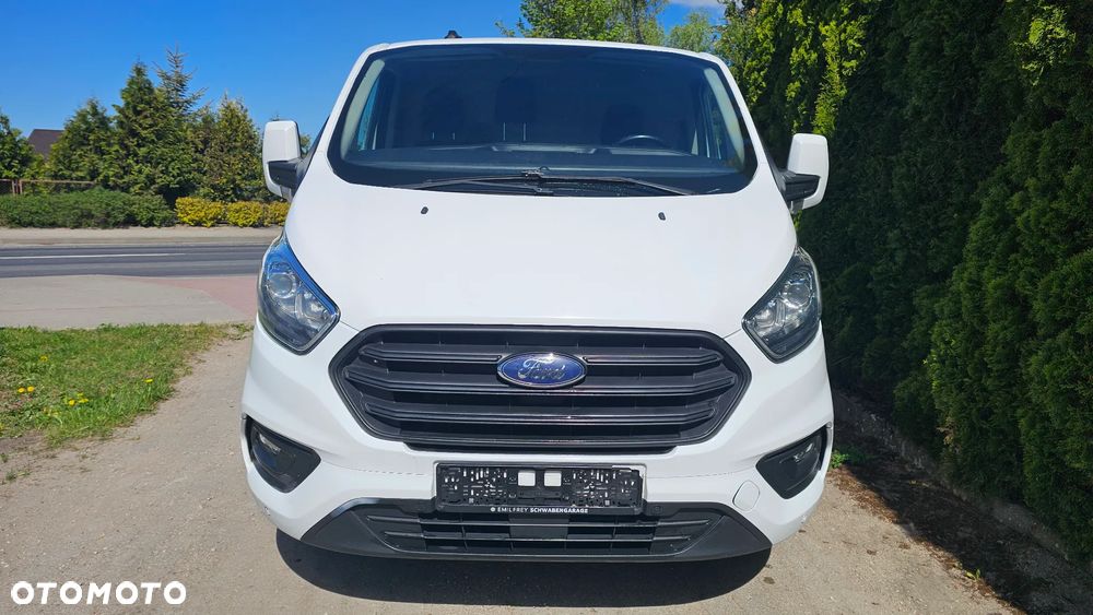 Ford Custom - 10