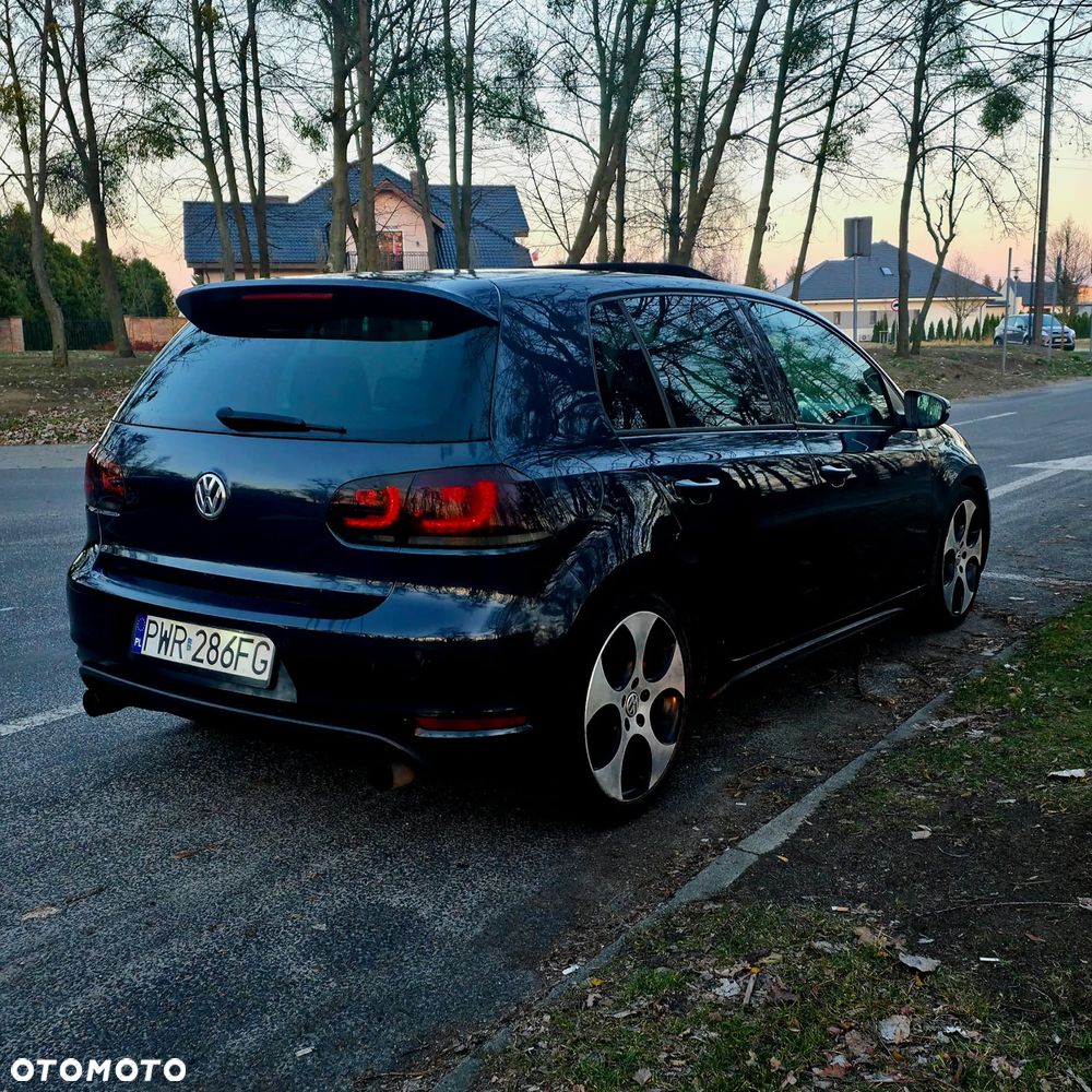 Volkswagen Golf 2.0 GTI - 3