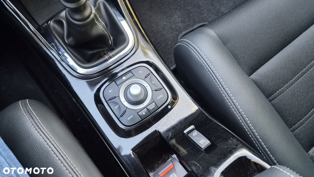 Renault Megane ENERGY TCe 115 Start & Stop Bose Edition - 17