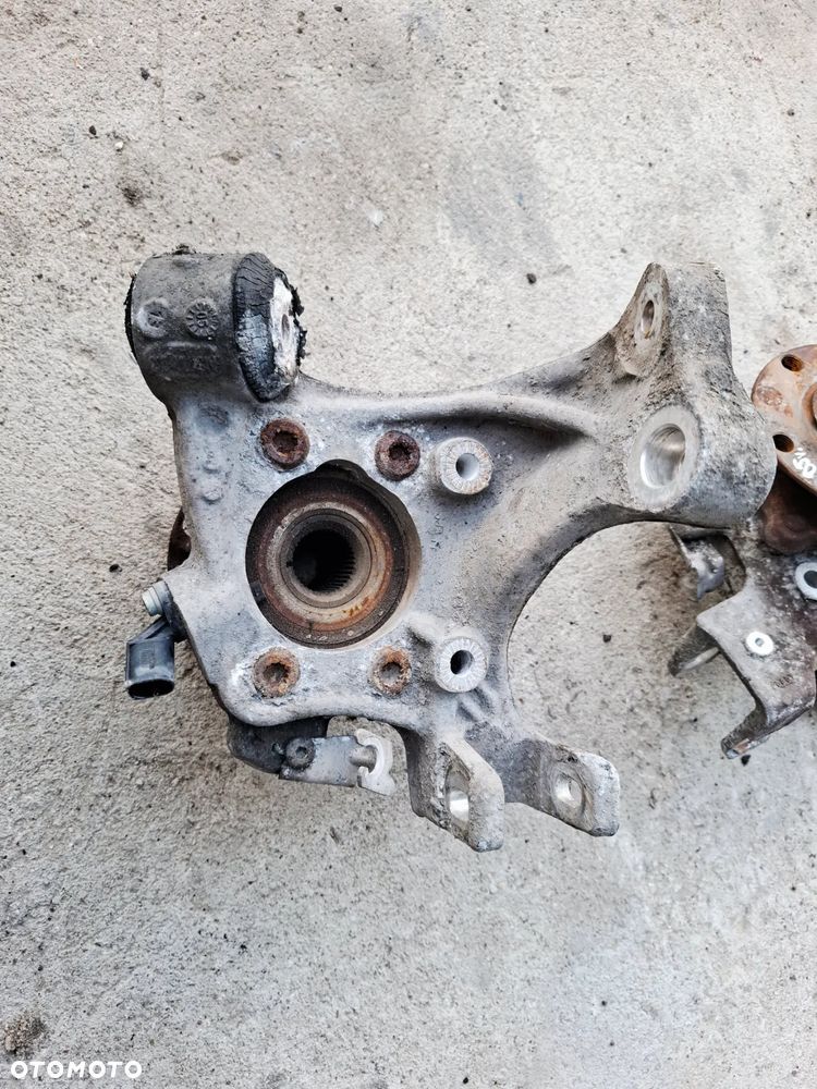 Zwrotnica Piasta Zawieszenie Koła Lewa/Prawa Lewy Tył Audi A6 C6 - 25