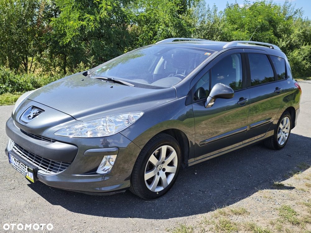 Peugeot 308 - 1