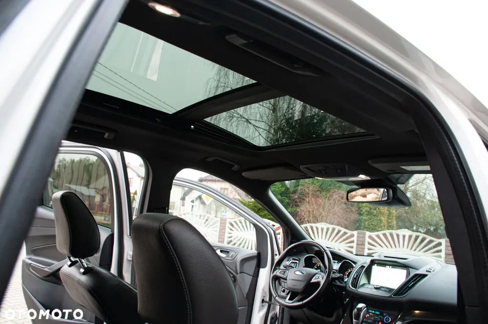 Ford Kuga 1.5 EcoBoost 4x4 Titanium - 18