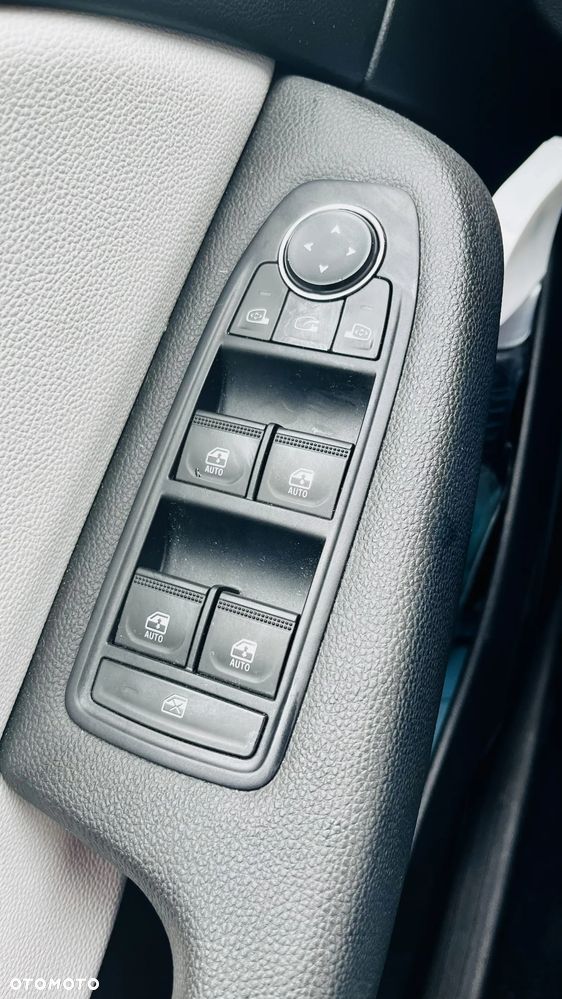 Renault Clio - 17