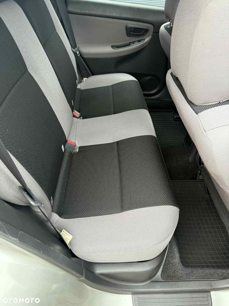 Subaru Impreza SW 2.0 RS - 12