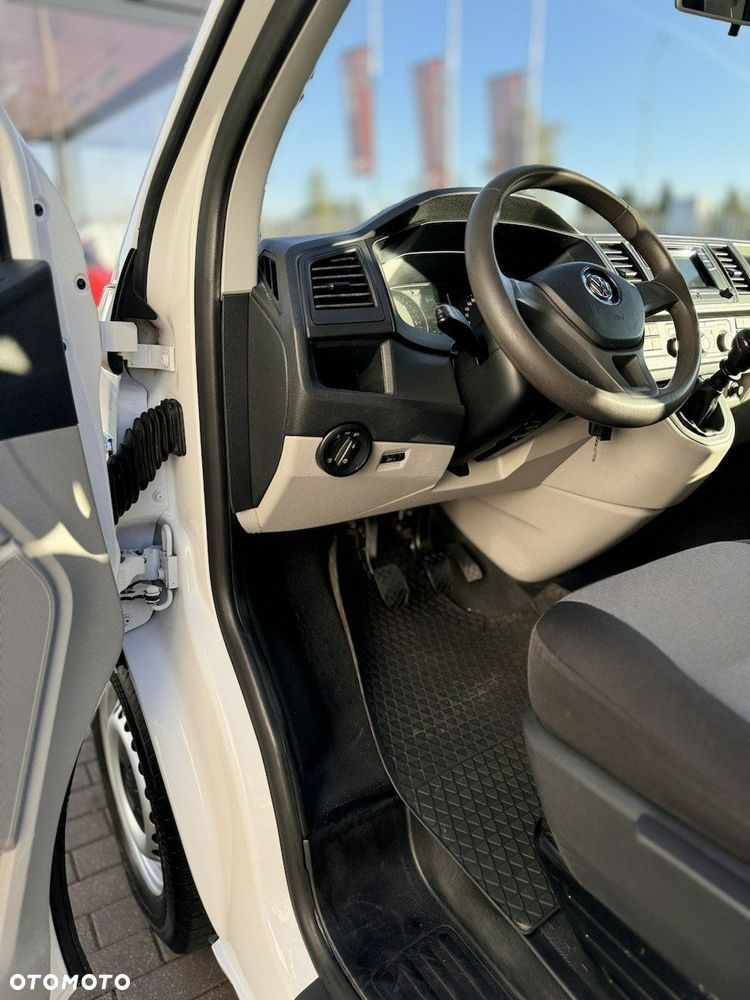 Volkswagen Transporter - 10